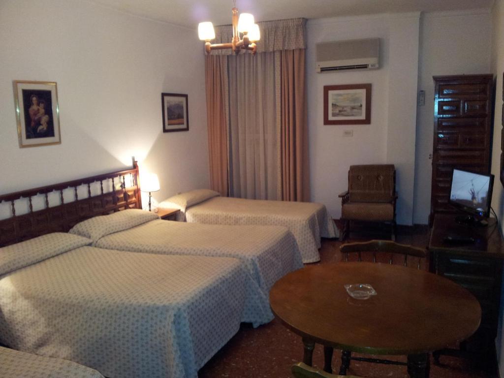 Hotel Rio Piscina Приего-де-Кордова Номер фото